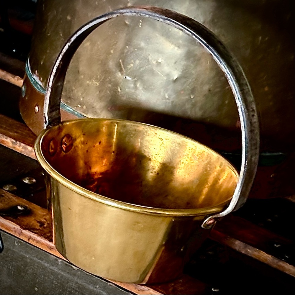 Vintage Brass Bucket W/Copper Rivets Cauldron Farmhouse Style - Picture 2 of 11